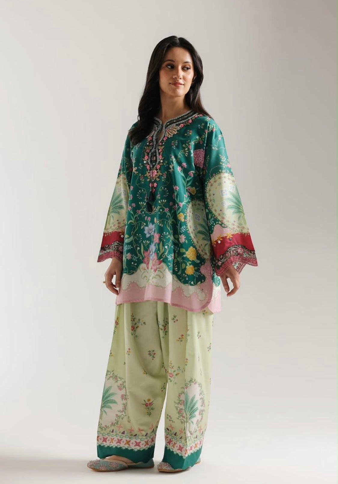 ETHNIC WEAR