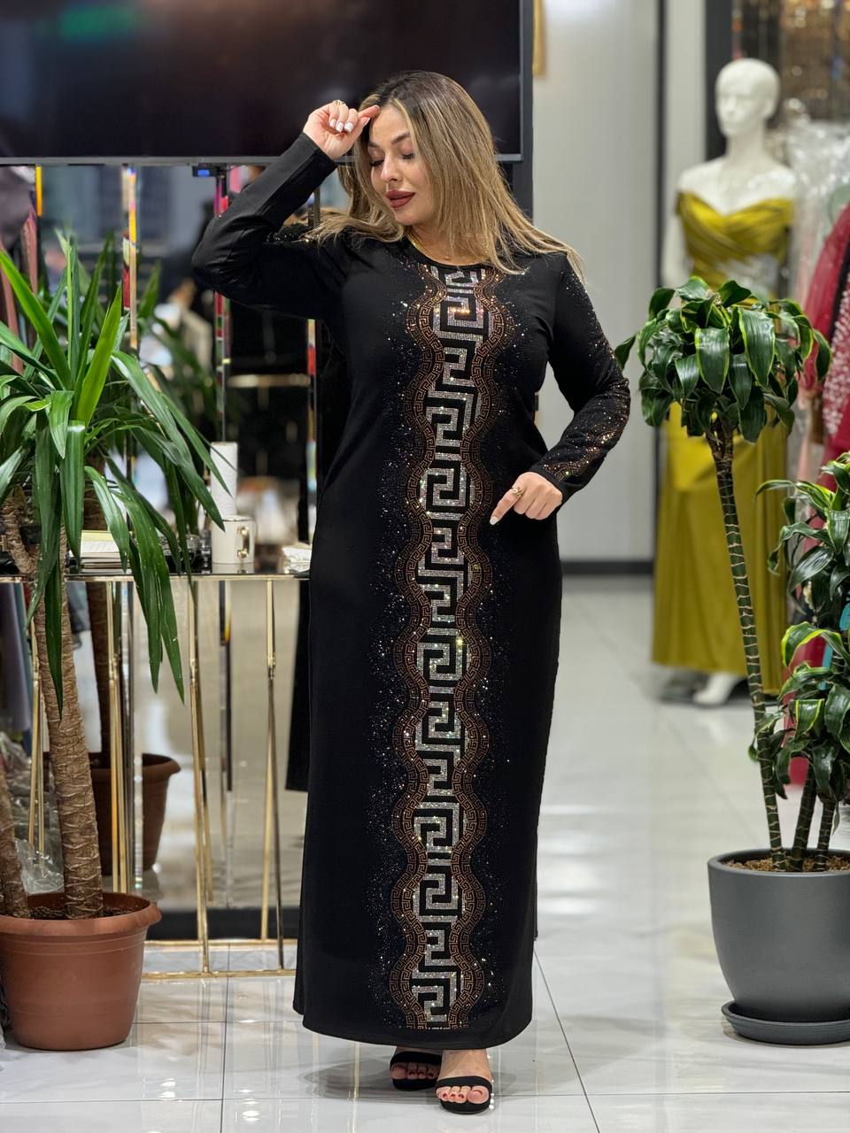 SLIM-FIT DRESS