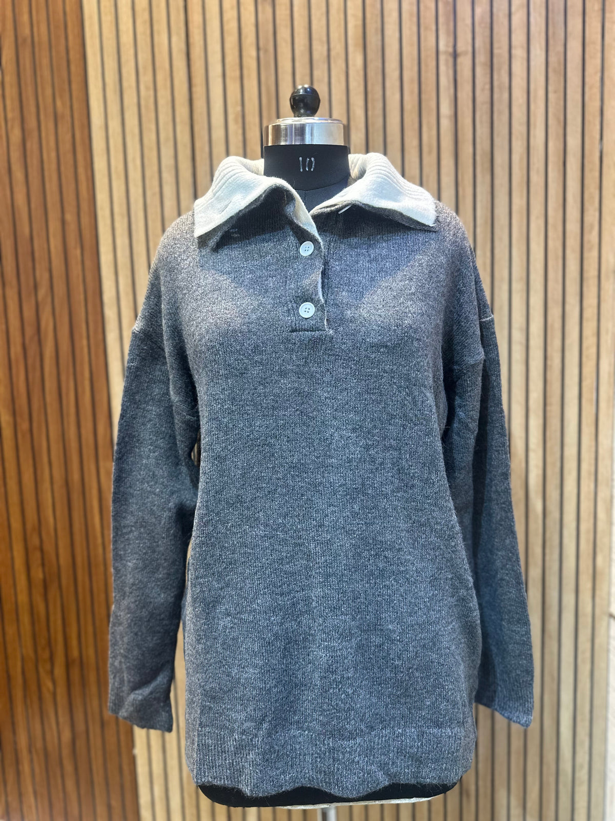 KNITWEAR TOP