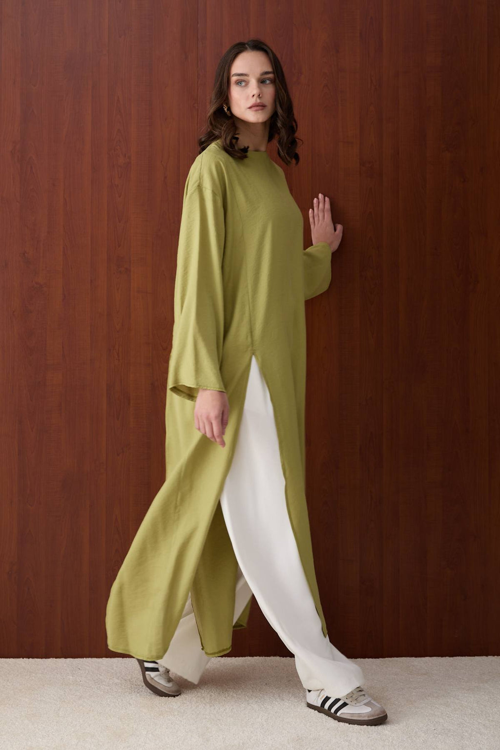 SLIT TUNIC