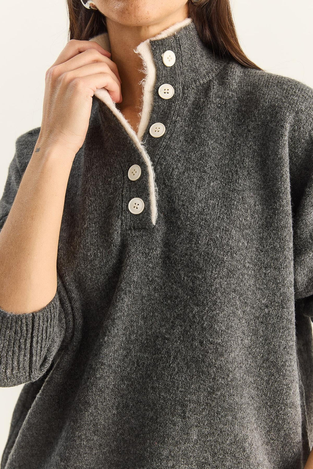 KNITWEAR TOP
