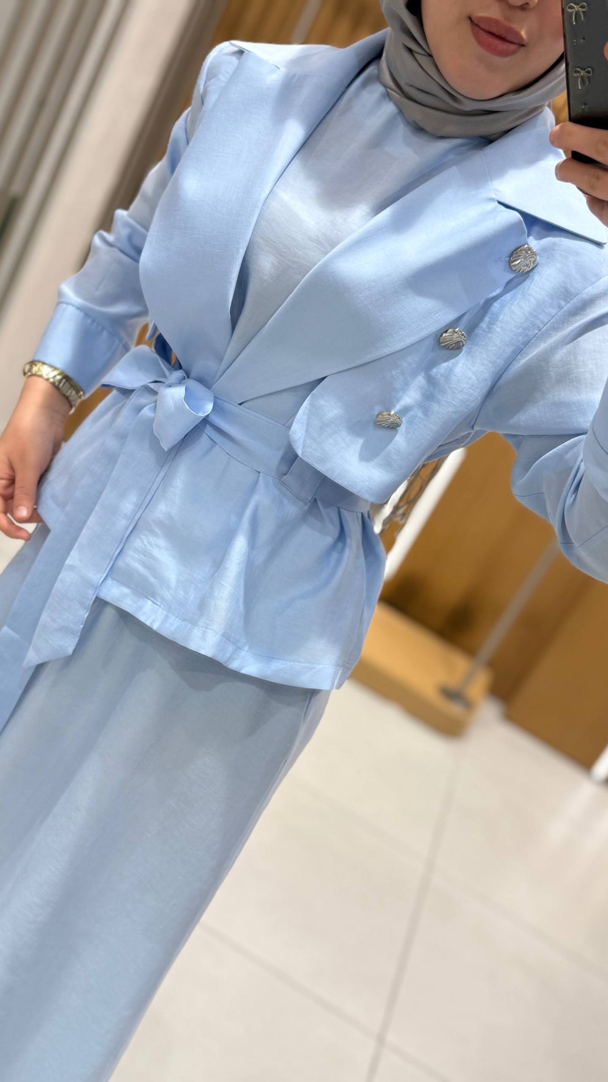 DRESS