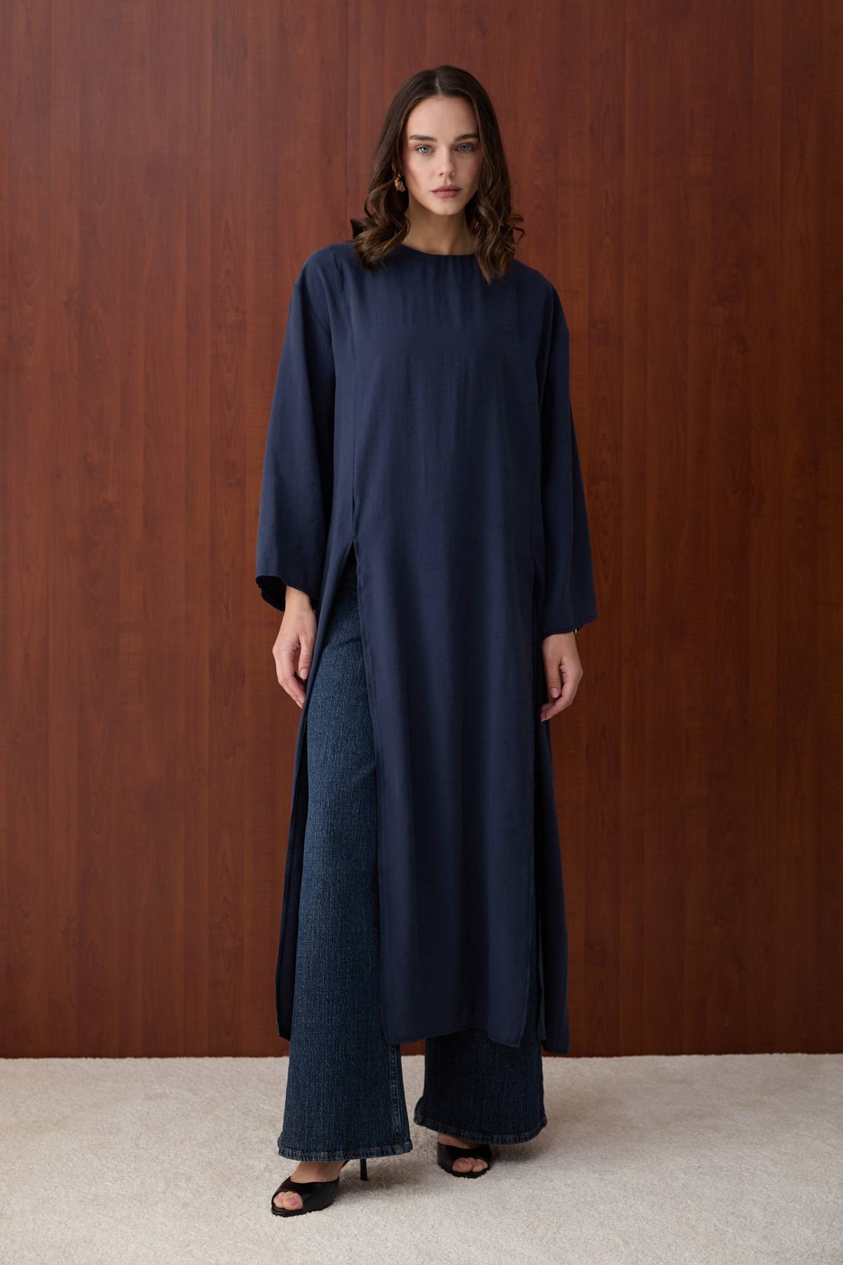 SLIT TUNIC