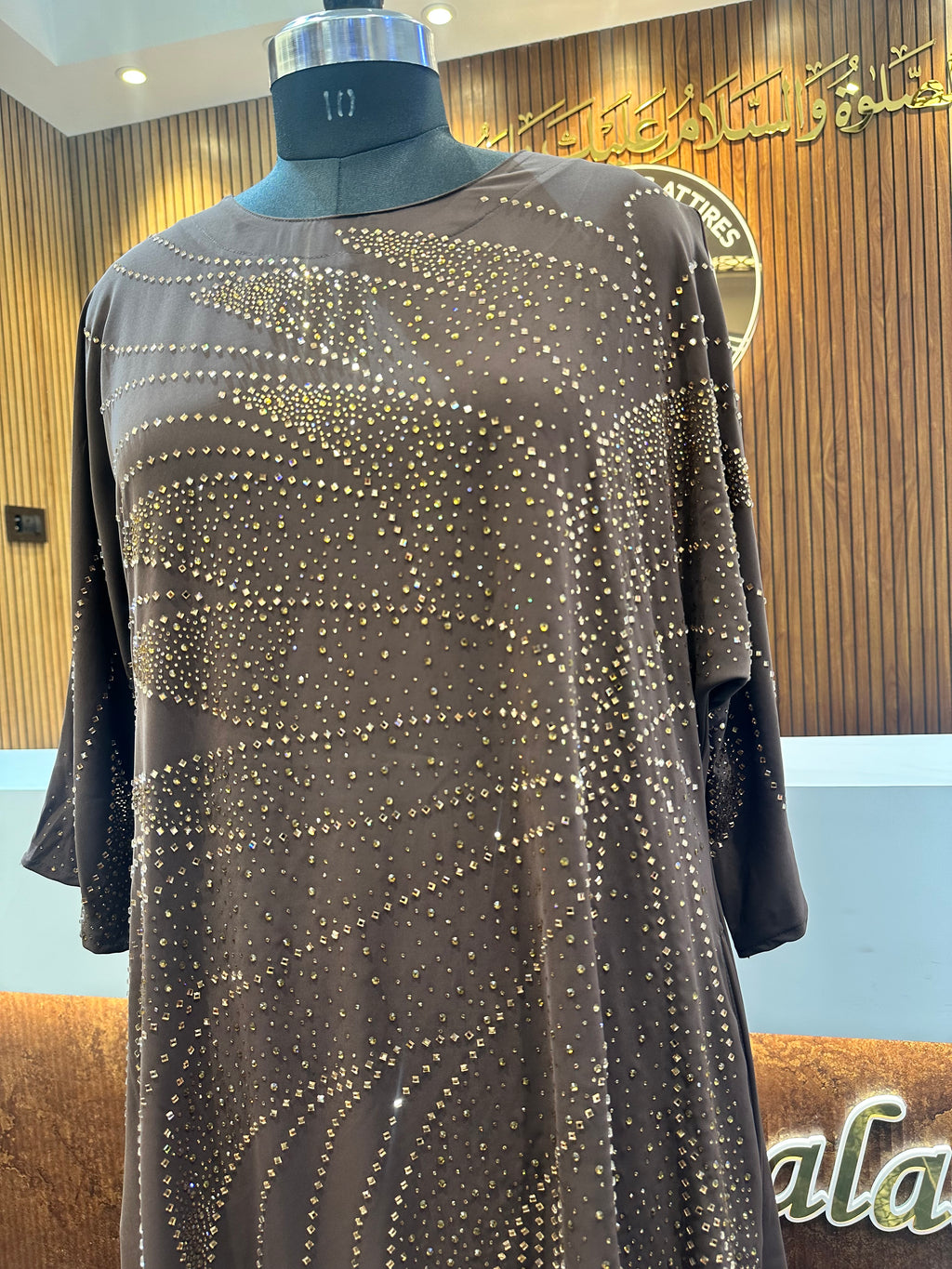 DRESS