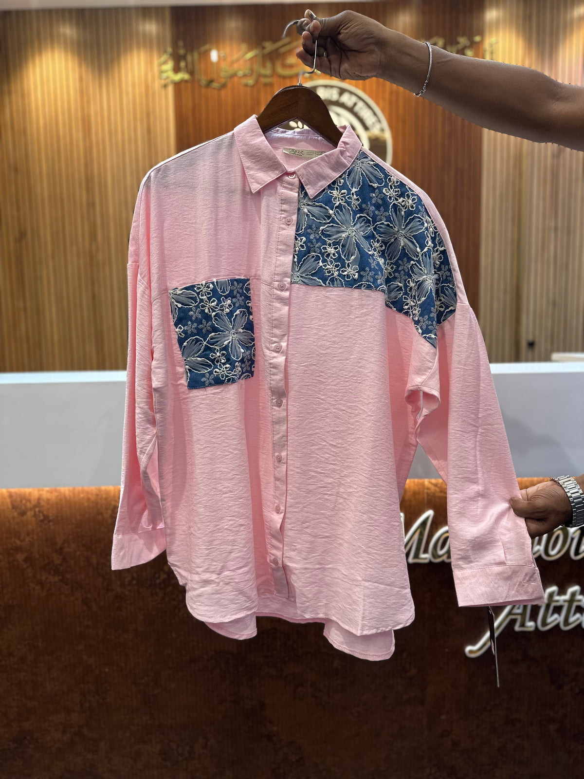 OVERSIZED SHIRT