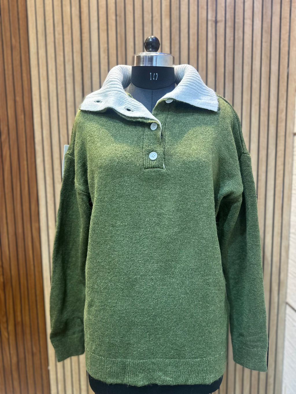 KNITWEAR TOP