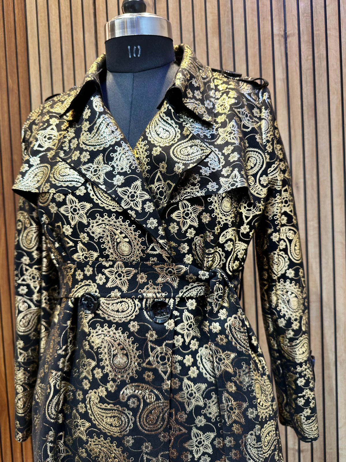TRENCH COAT