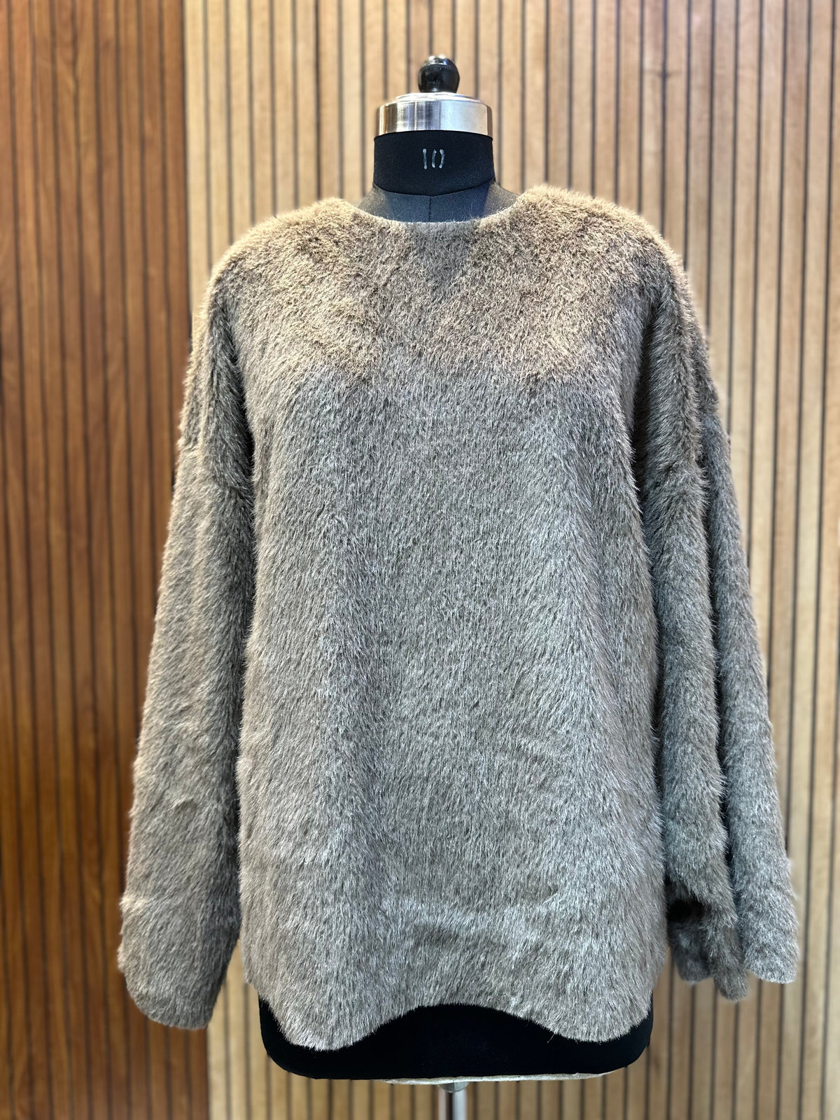KNITWEAR TOP