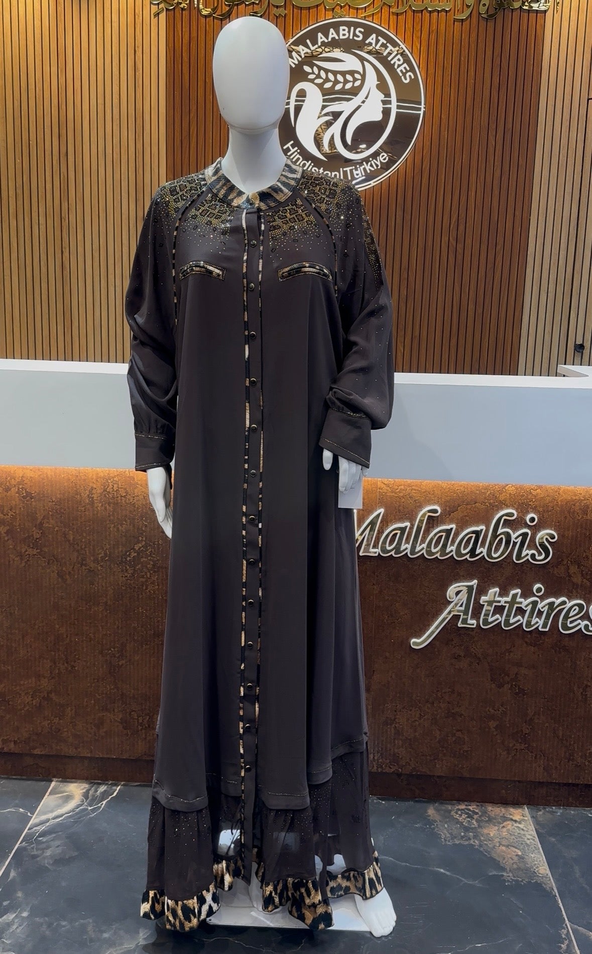 DRESS