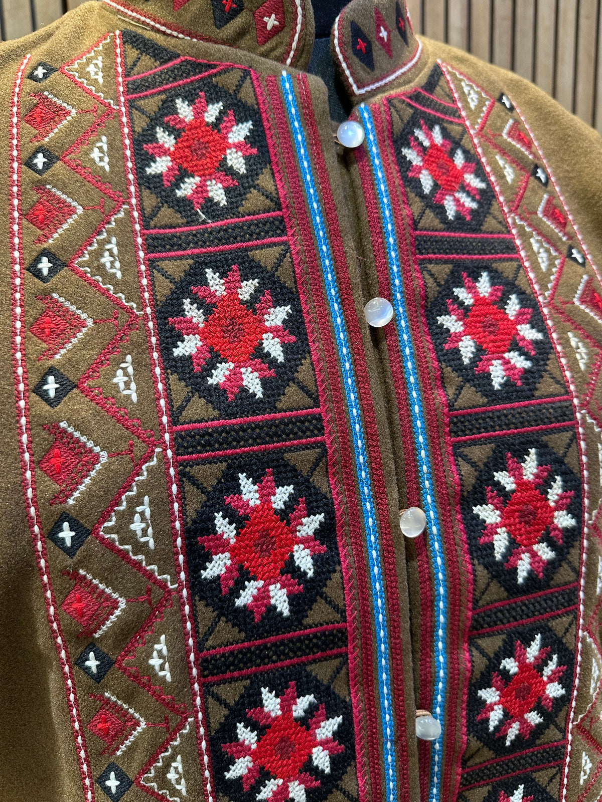 EMBROIDED JACKET