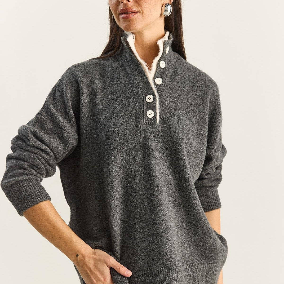 KNITWEAR TOP