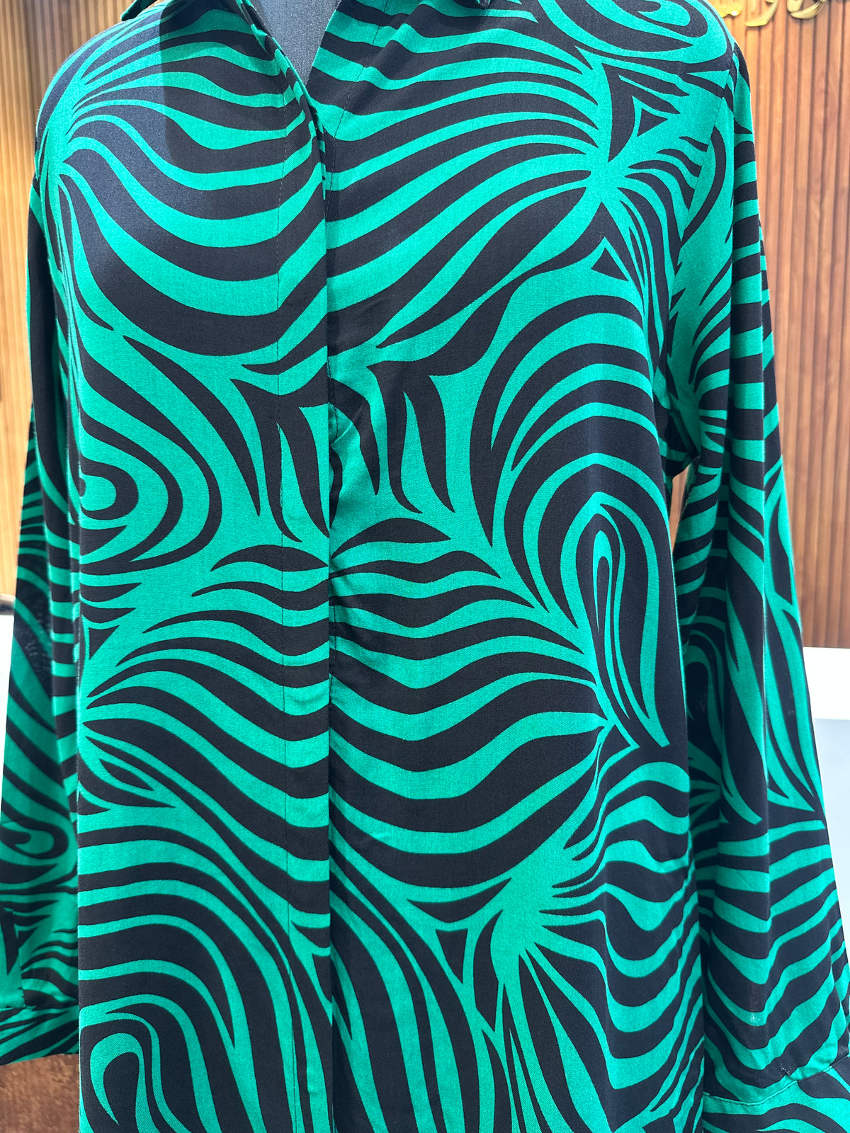 PRINTED SHIRT