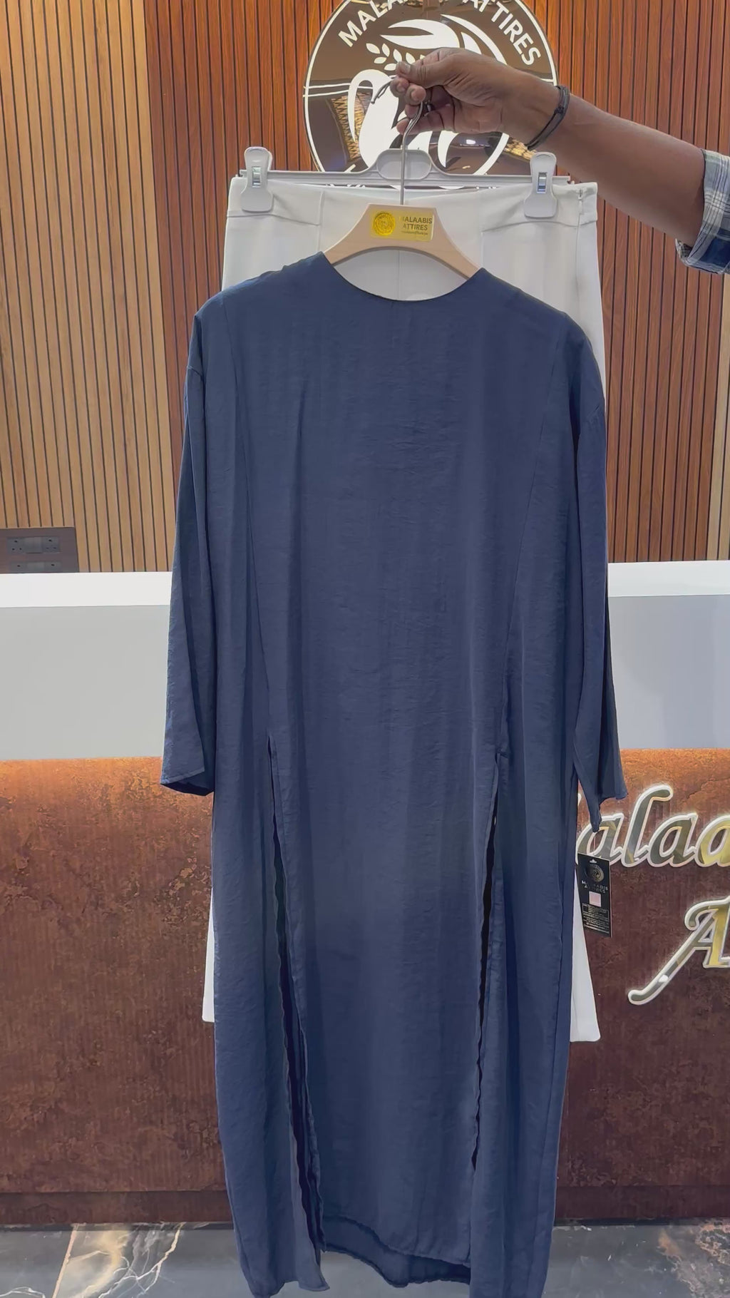 SLIT TUNIC