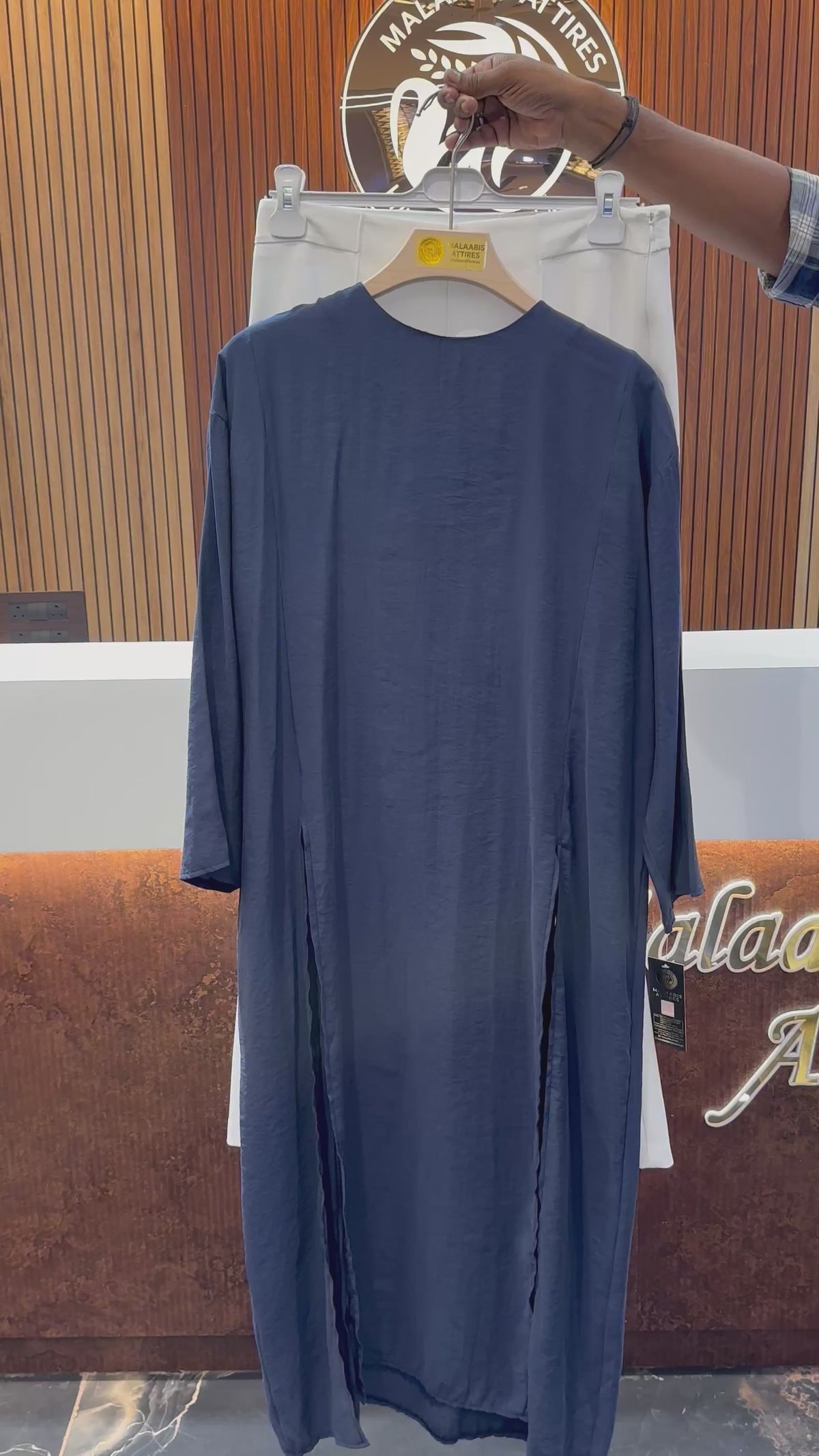 SLIT TUNIC