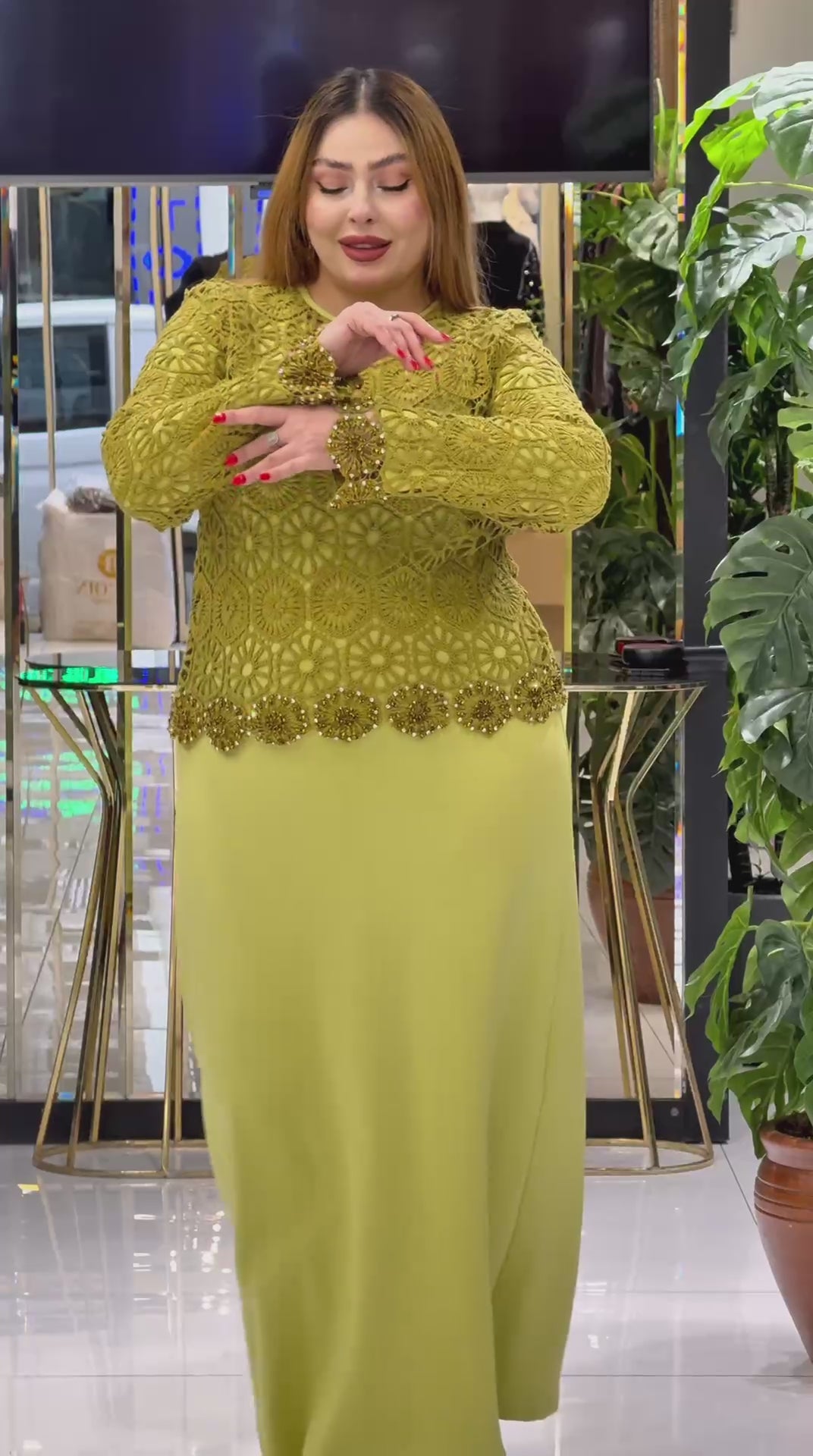 DRESS