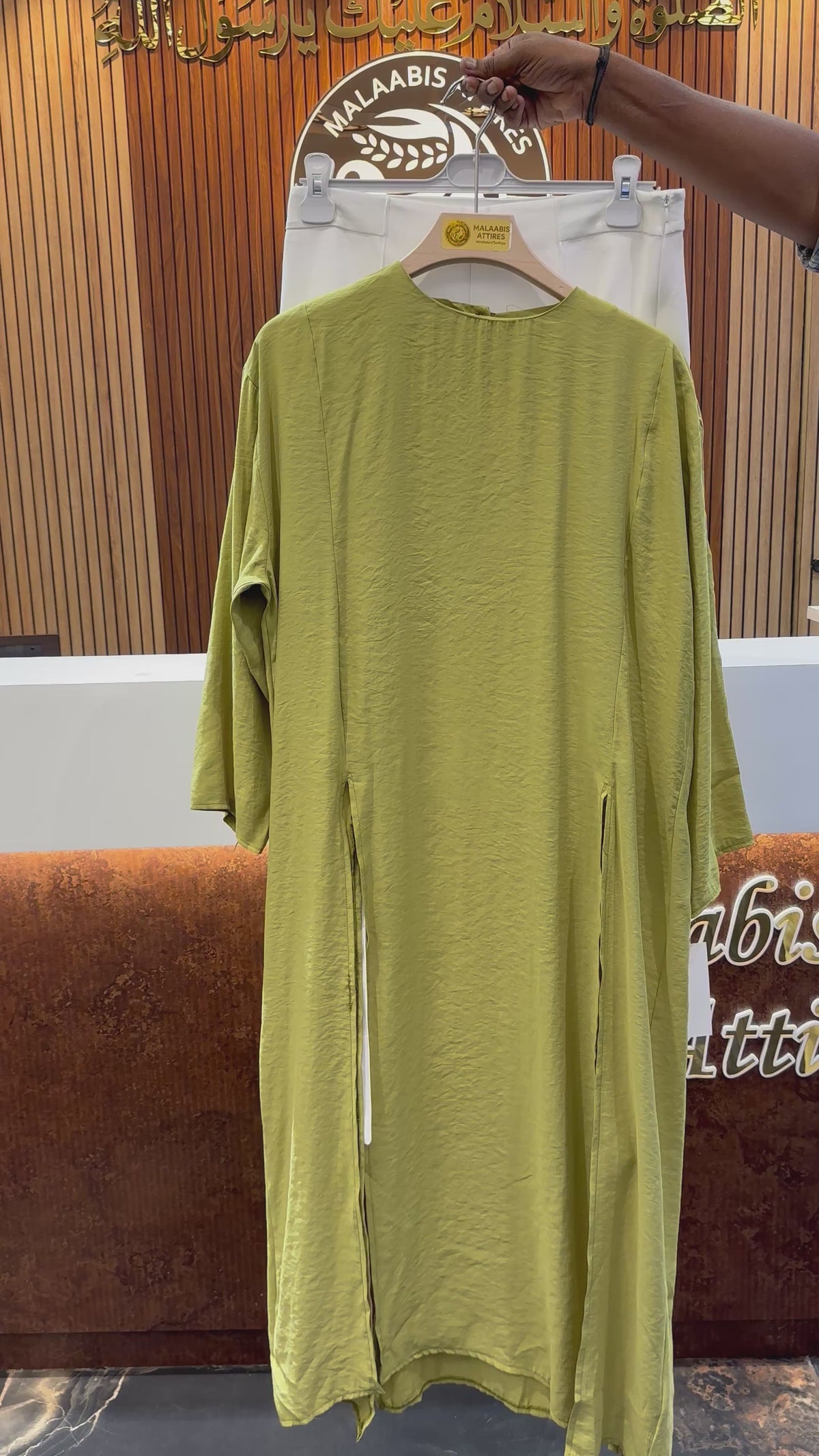 SLIT TUNIC